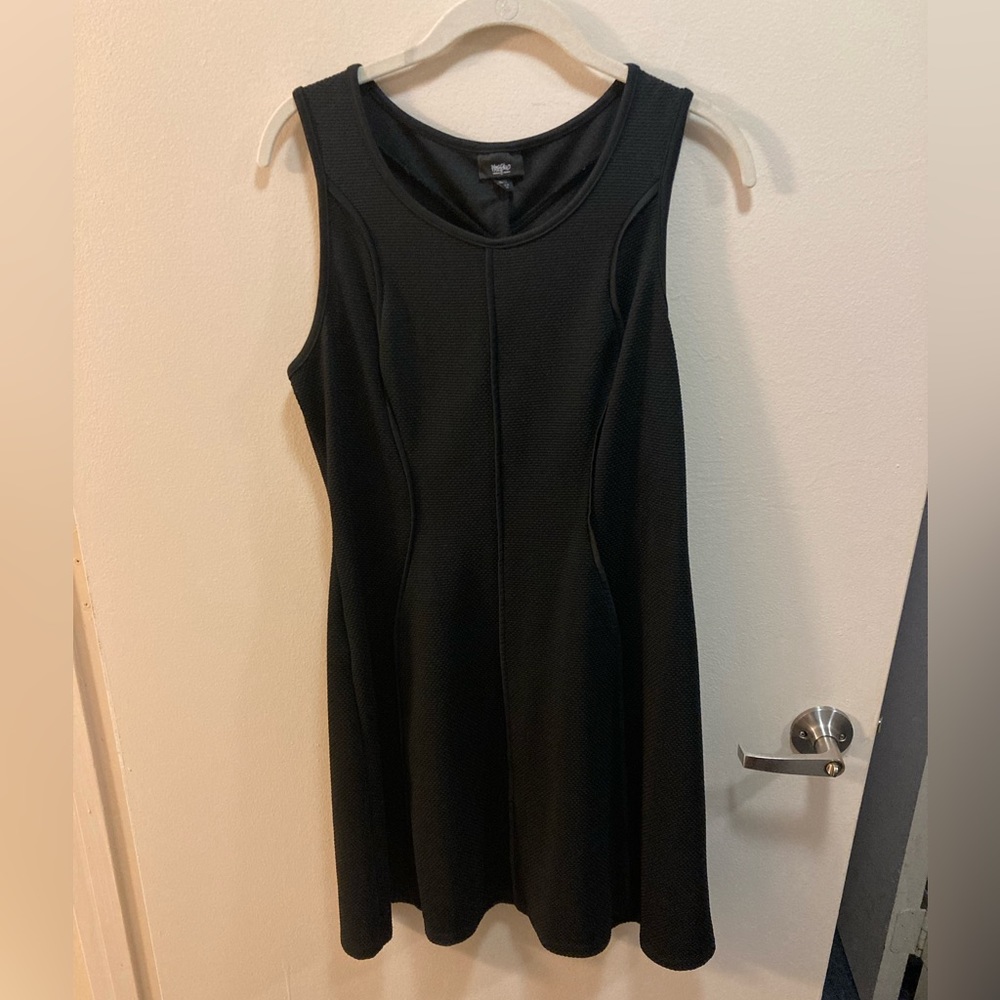 Mossimo women’s dress, size XL, excellent condition very lightweight, black